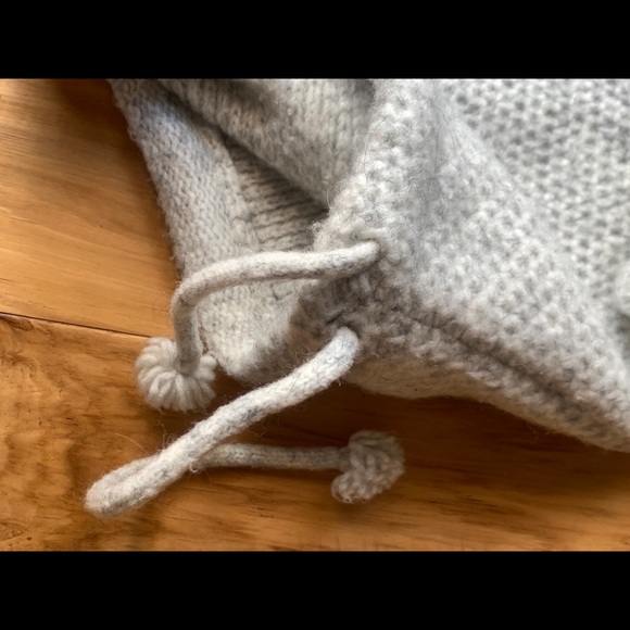 Super cozy gray Madewell Sweater - Picture 5 of 8